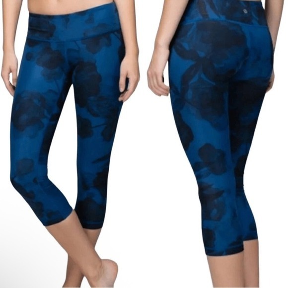 lululemon athletica Pants - LULULEMON Wunder Under Crops Inky Floral Print size 6
